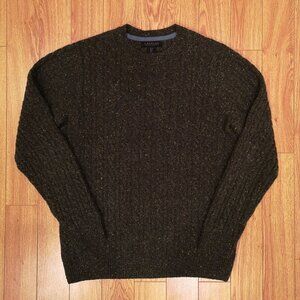Like New Lachlan  Men's Sweater